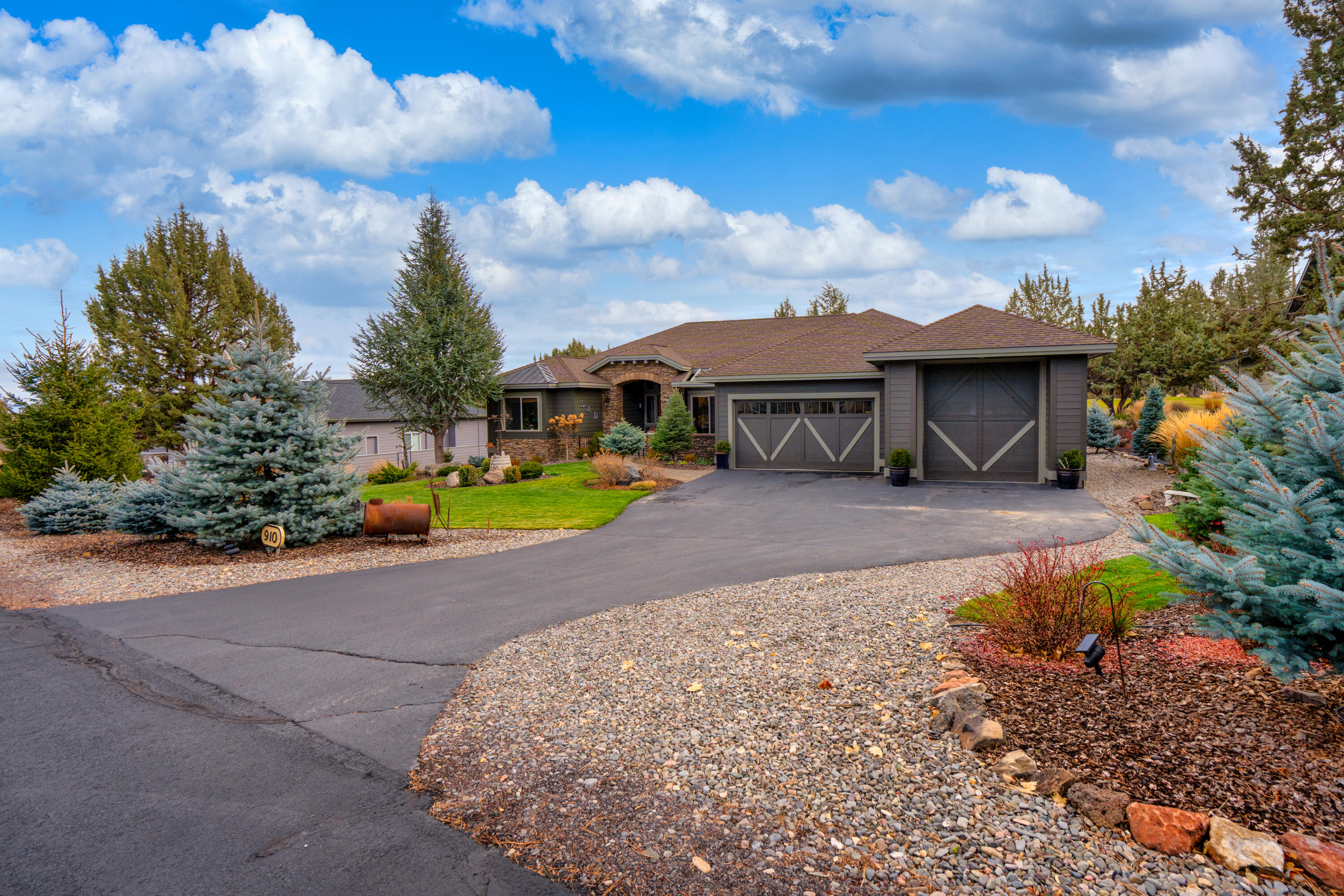 Eagle Crest - Residential