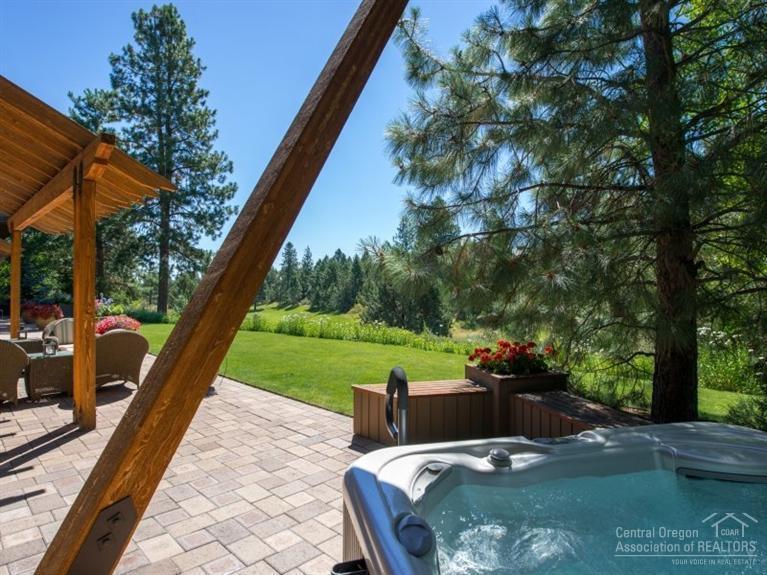 Broken Top - Residential