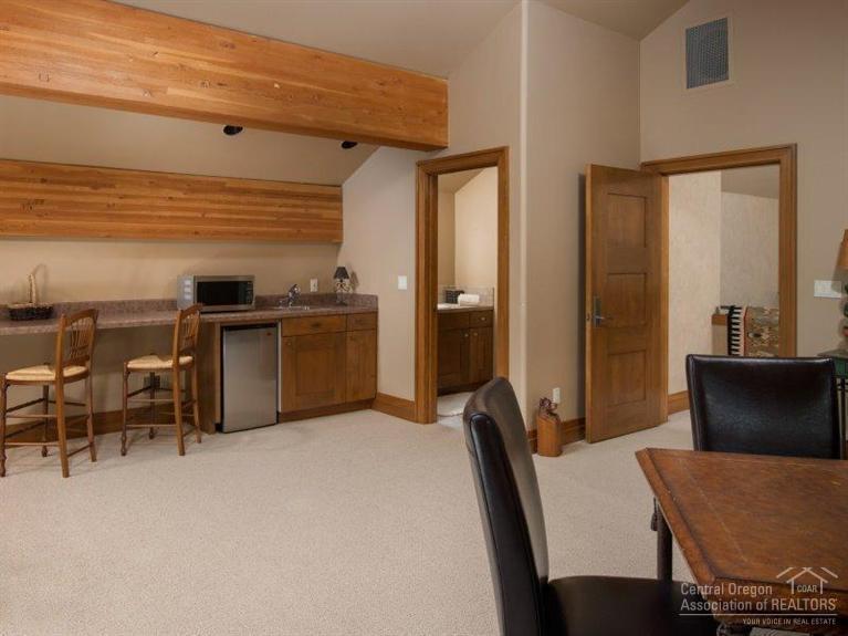 Broken Top - Residential