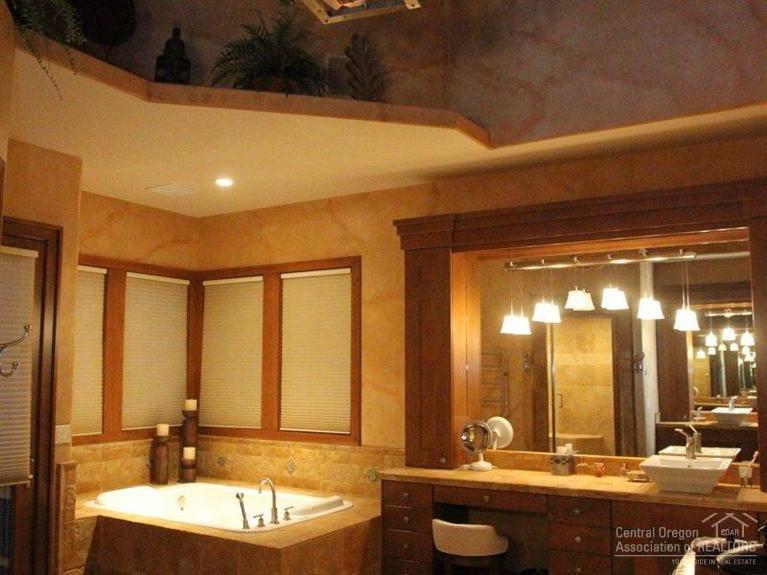 Broken Top - Residential