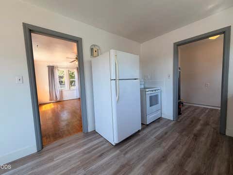Tiny photo for 1101 Mitchell Street, Klamath Falls, OR 97601 (MLS # 220226320)
