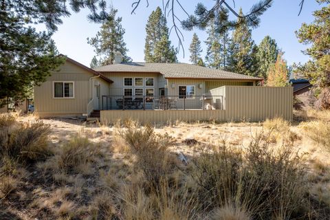 57716 Dutchman Lane 12 Sunriver OR 97707