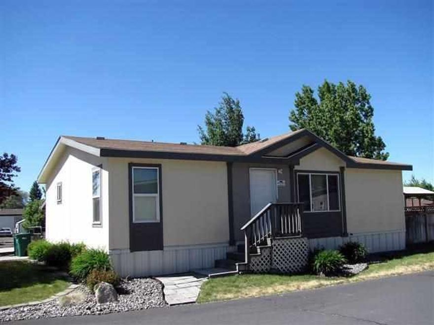 Very Nice 3 Bedroom 2 Bath Redmond Manufactured Home Built In 2003 On A Great Corner Lot. Vaulted Ceilings In The Great Room Open To Kitchen And Dining Room. Refrigerator, Electric Range, Dishwasher. Pretty Landscaping, Carport, Fenced Yard, Dog Kennel. Space Rent Is $290.00. Excellent Condition, Possible Owner Carry Terms.