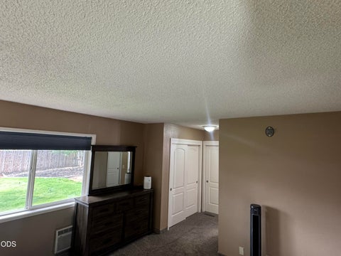 Tiny photo for 3426 Coronado Way, Klamath Falls, OR 97603 (MLS # 220225749)