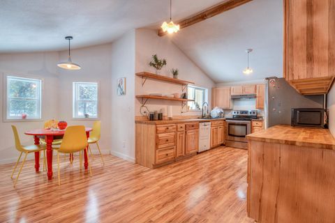 Tiny photo for 52351 Dustan Road, La Pine, OR 97739 (MLS # 220216028)