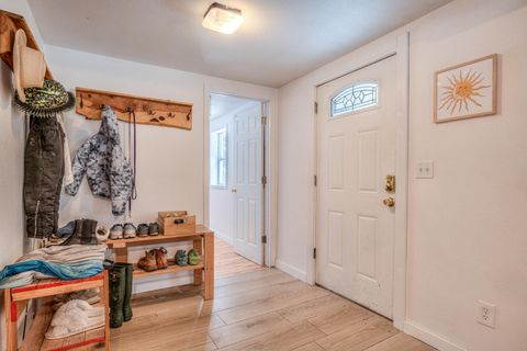 Tiny photo for 52351 Dustan Road, La Pine, OR 97739 (MLS # 220216028)