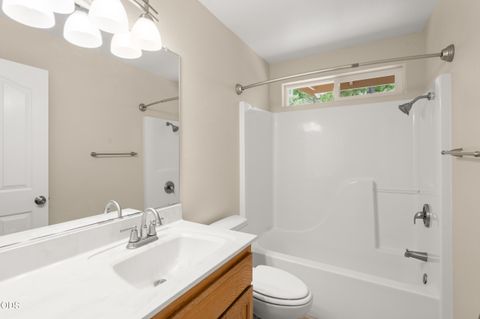 Tiny photo for 580 Ragsdale Road, Trail, OR 97541 (MLS # 220222779)