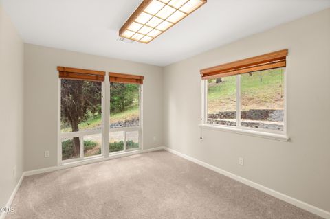 Tiny photo for 580 Ragsdale Road, Trail, OR 97541 (MLS # 220222779)