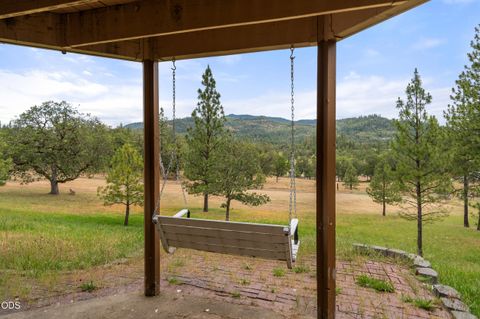 Tiny photo for 580 Ragsdale Road, Trail, OR 97541 (MLS # 220222779)