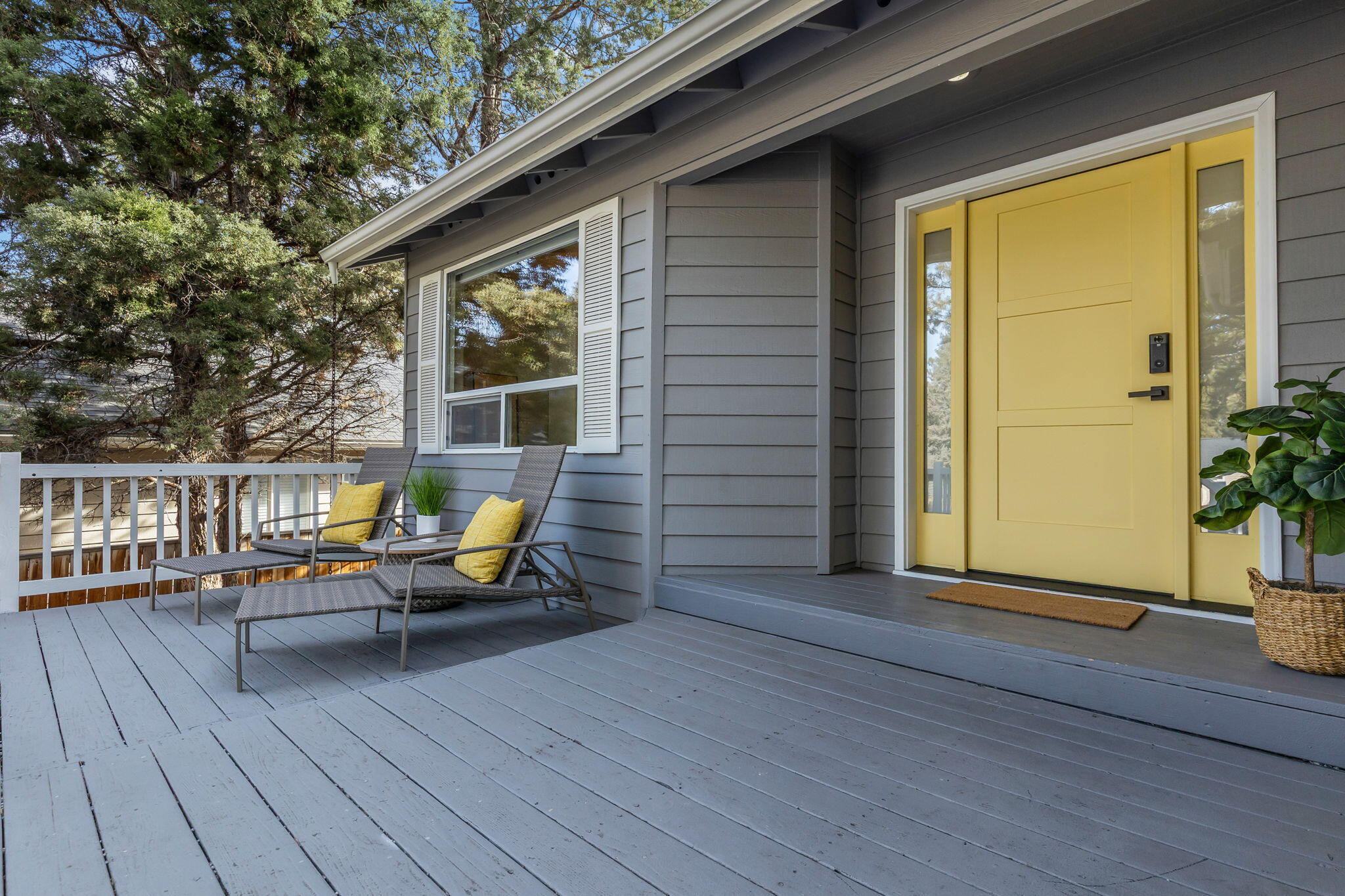 1761 SE Ironwood Court