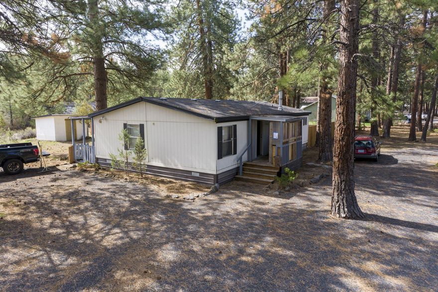 Great opportunity to fix up the home and add more value to the property! Large lot with mature trees, circular driveway and room for expansion. 
This house offers great separation of bedrooms, open floorplan and vaulted ceilings. Home inspection was just performed. Sold as-is.

Photos coming soon!