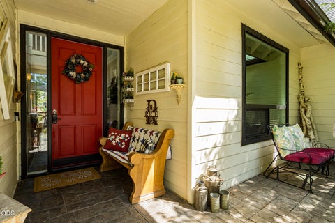 Photo of 796 SE Briarwood Court, Bend, OR 97702 (MLS # 220225379)
