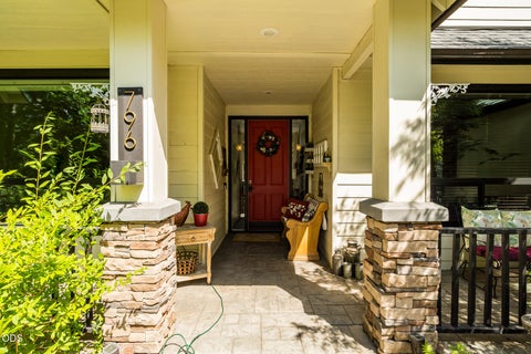 Tiny photo for 796 SE Briarwood Court, Bend, OR 97702 (MLS # 220225379)