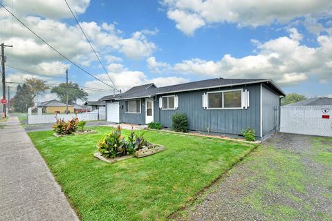 Tiny photo for 2825 Howard Avenue, Medford, OR 97501 (MLS # 220212483)