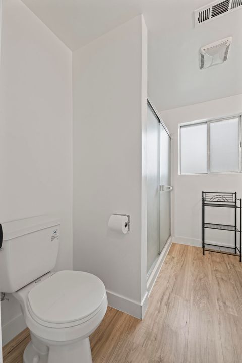 Tiny photo for 2825 Howard Avenue, Medford, OR 97501 (MLS # 220212483)