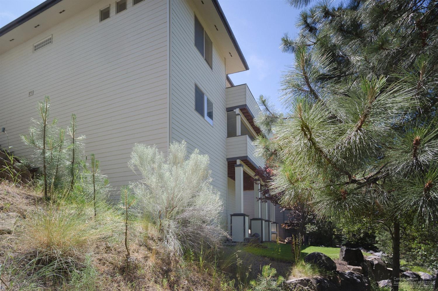 Skyliner Summit - Residential