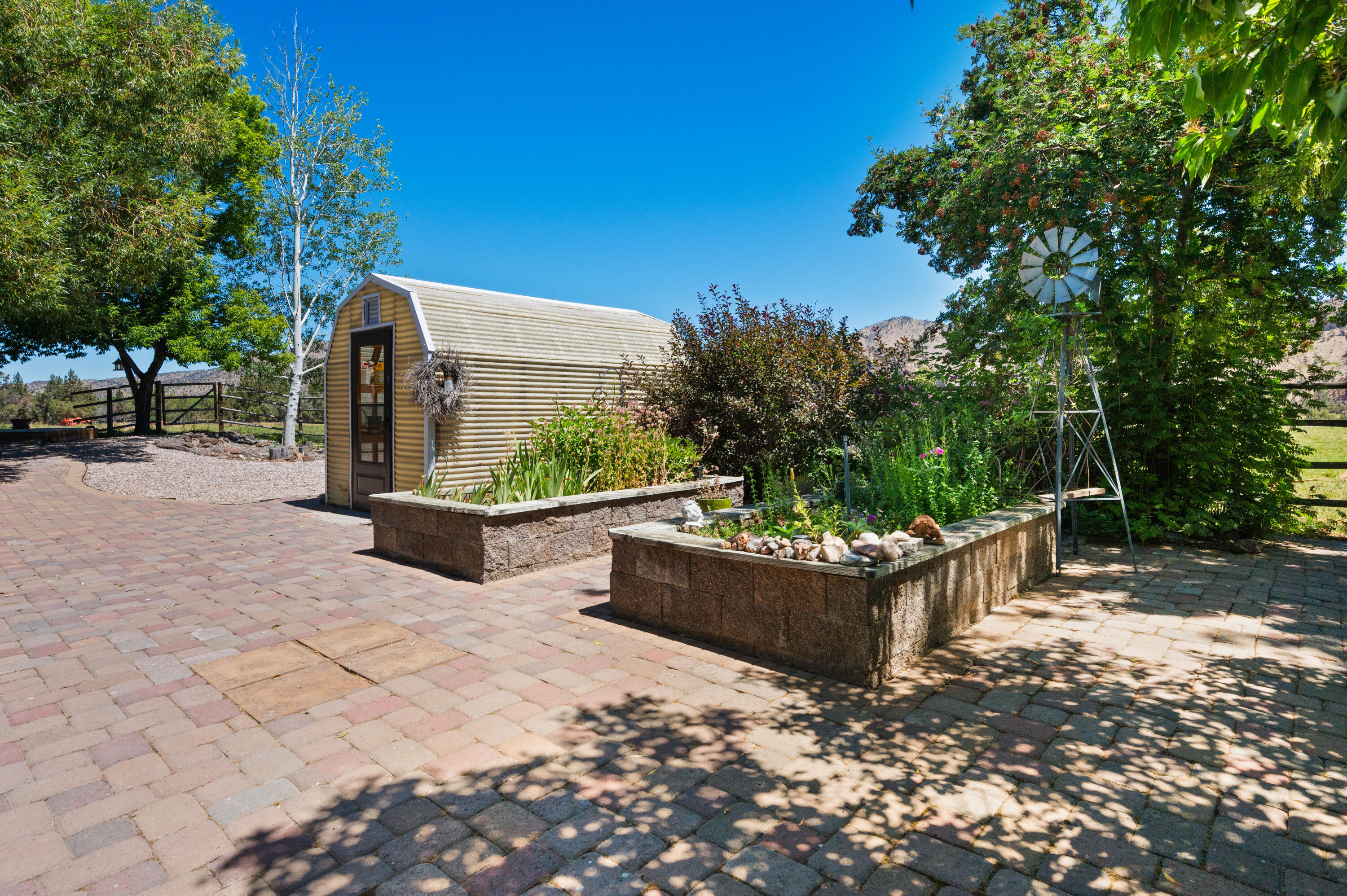 Harris Estate - Residential