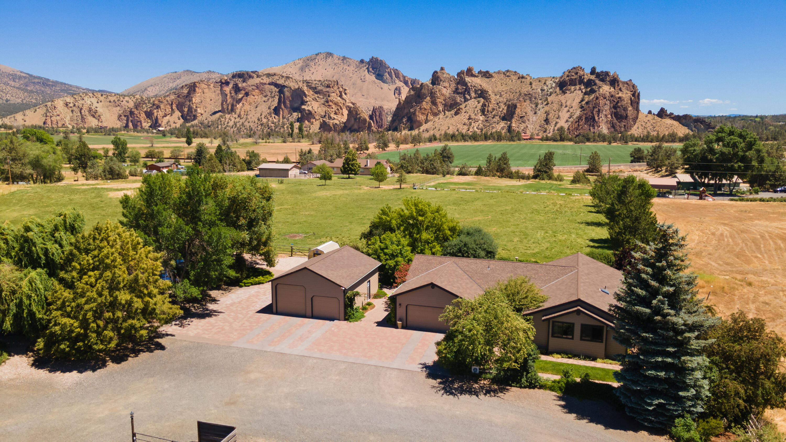 Harris Estate - Residential