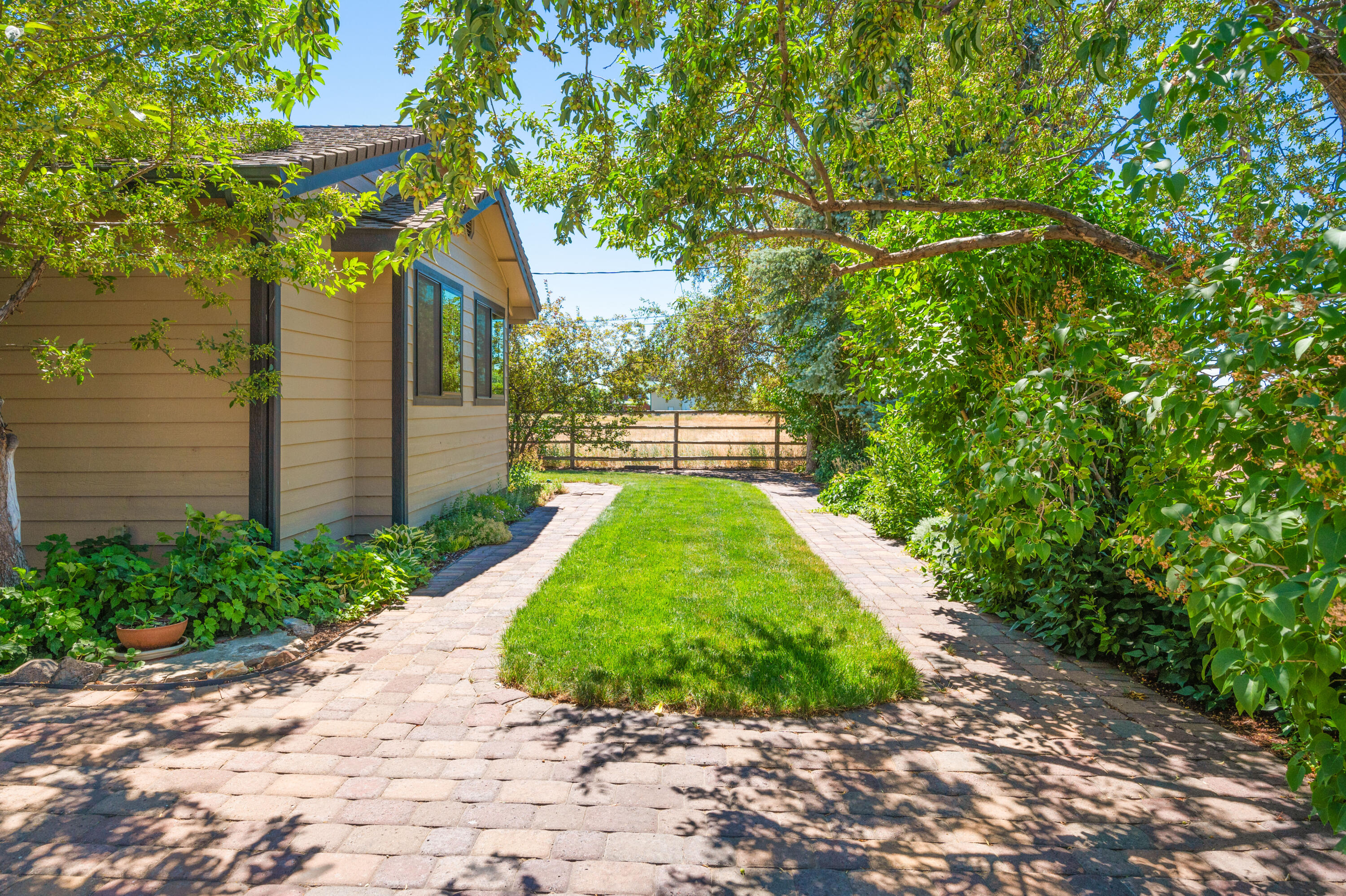 Harris Estate - Residential