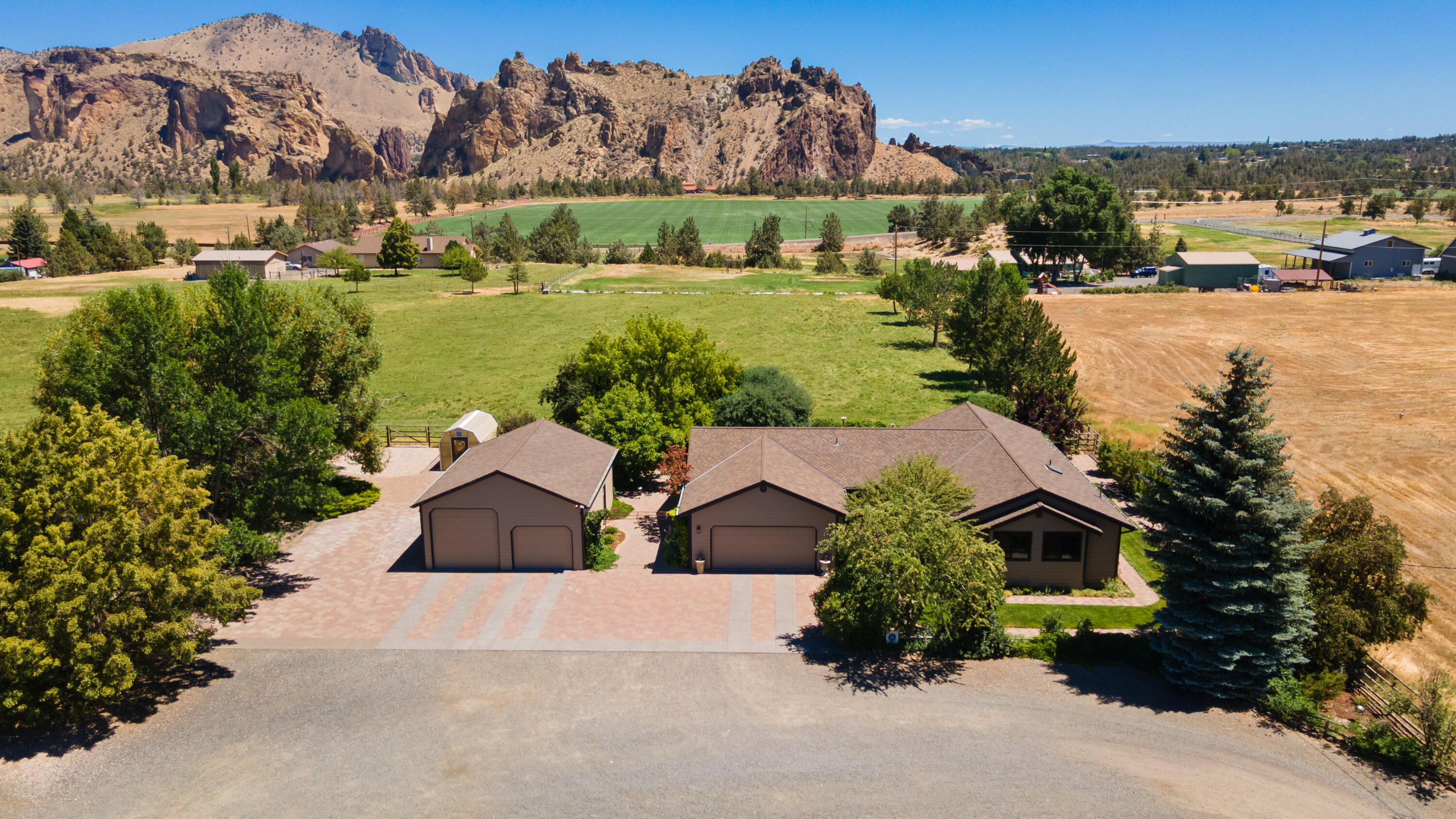 Harris Estate - Residential