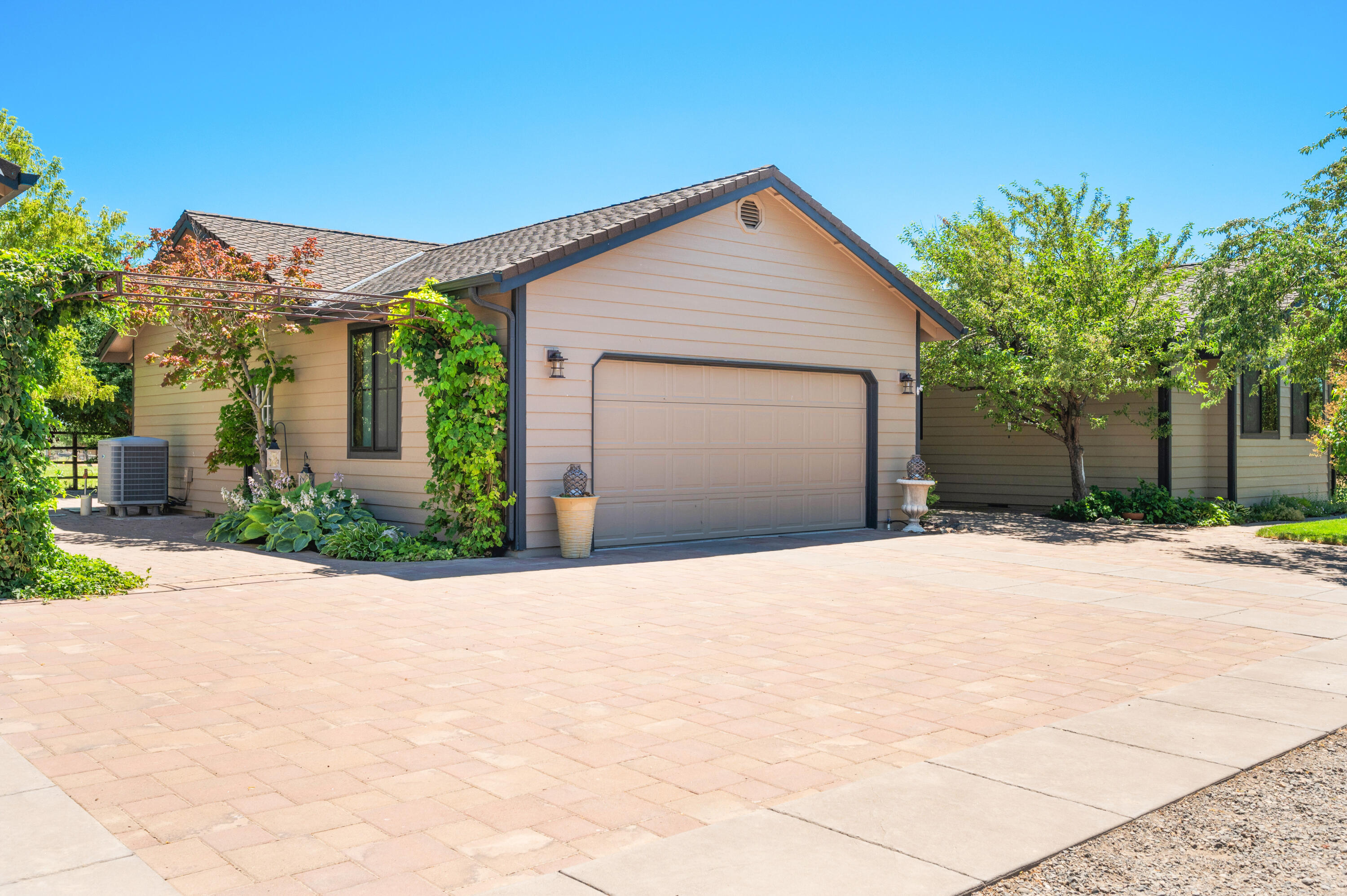 Harris Estate - Residential