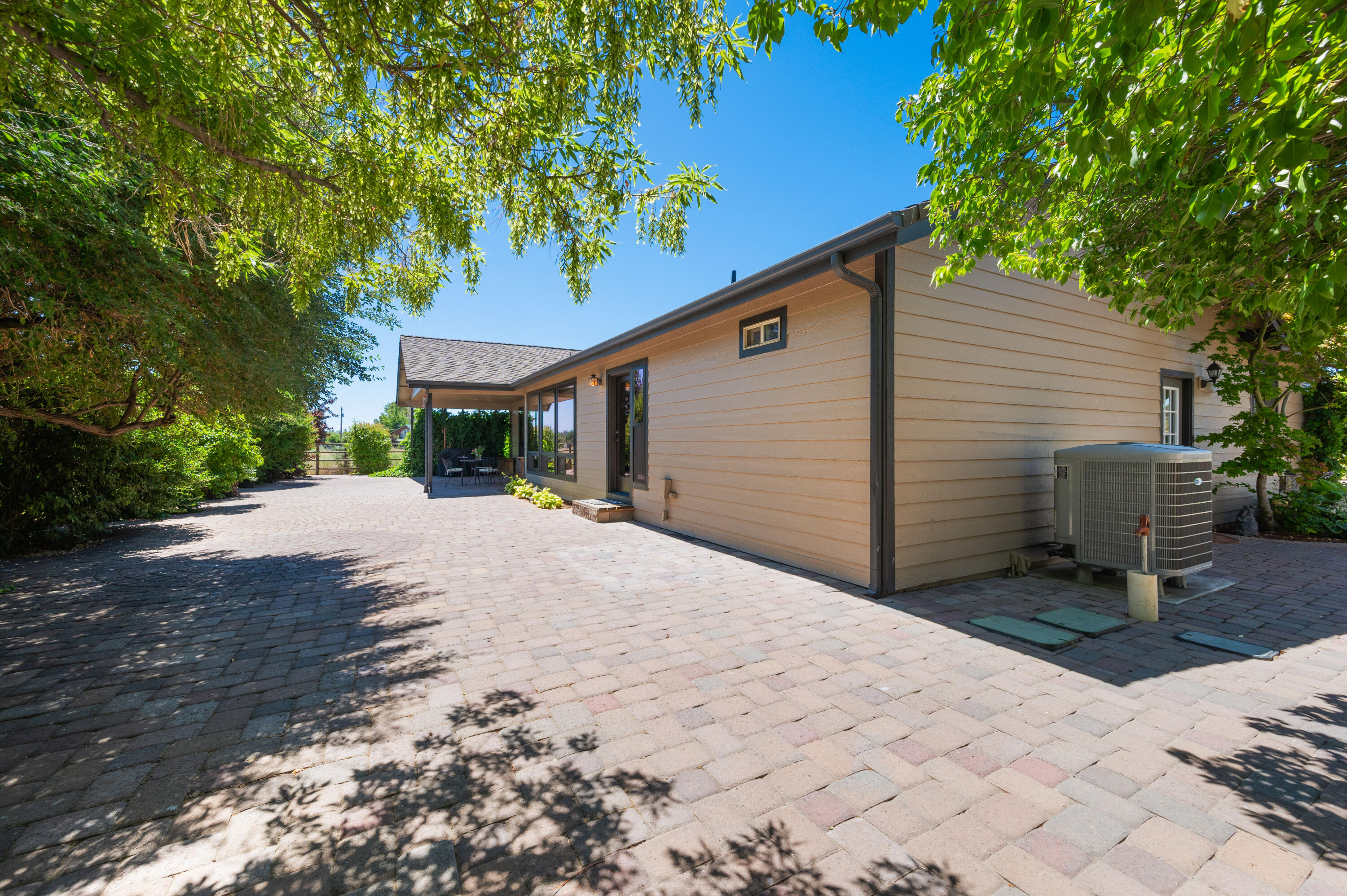 Harris Estate - Residential