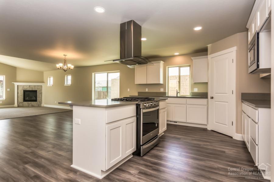 27 Elm - Residential