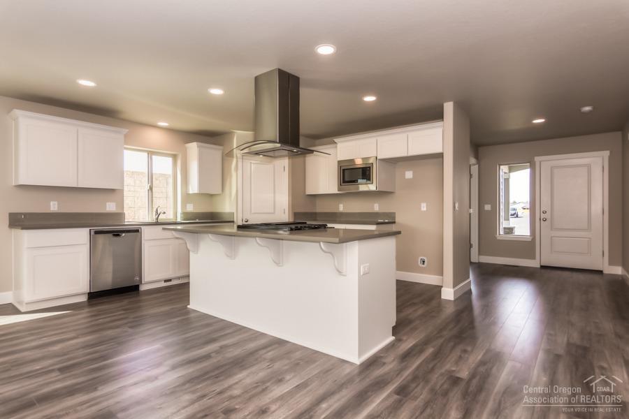 27 Elm - Residential