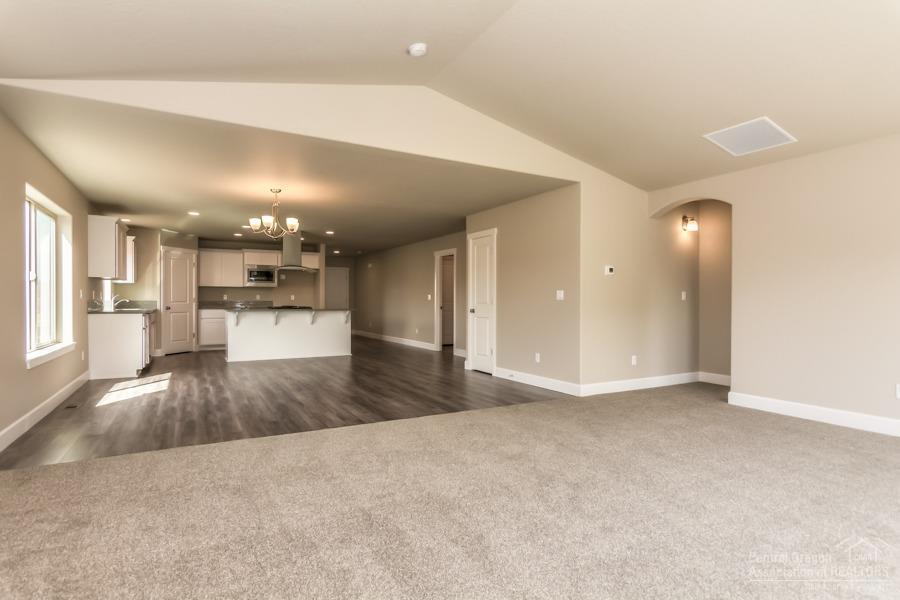 27 Elm - Residential