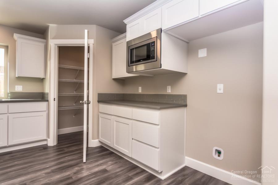 27 Elm - Residential