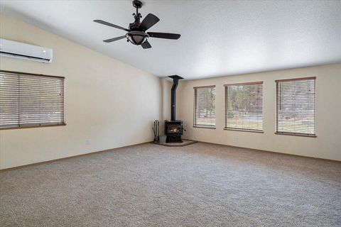 Tiny photo for 53001 Loop Drive, La Pine, OR 97739 (MLS # 220212420)