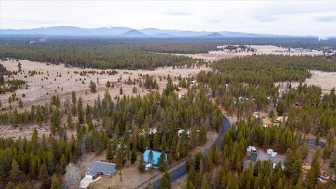 Tiny photo for 53001 Loop Drive, La Pine, OR 97739 (MLS # 220212420)