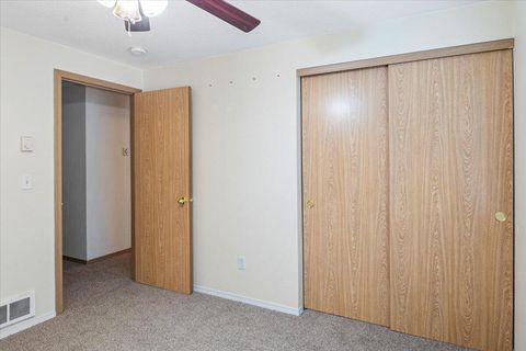 Tiny photo for 53001 Loop Drive, La Pine, OR 97739 (MLS # 220212420)