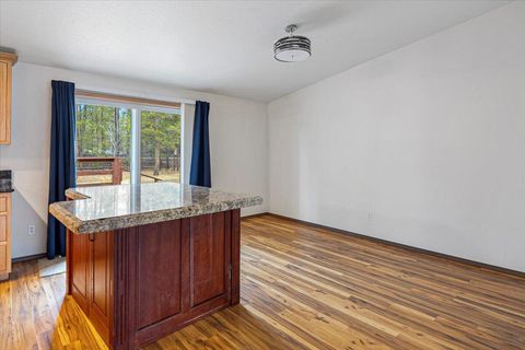 Tiny photo for 53001 Loop Drive, La Pine, OR 97739 (MLS # 220212420)