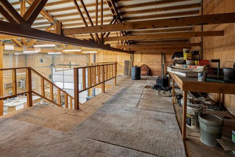 Tiny photo for 53001 Loop Drive, La Pine, OR 97739 (MLS # 220212420)