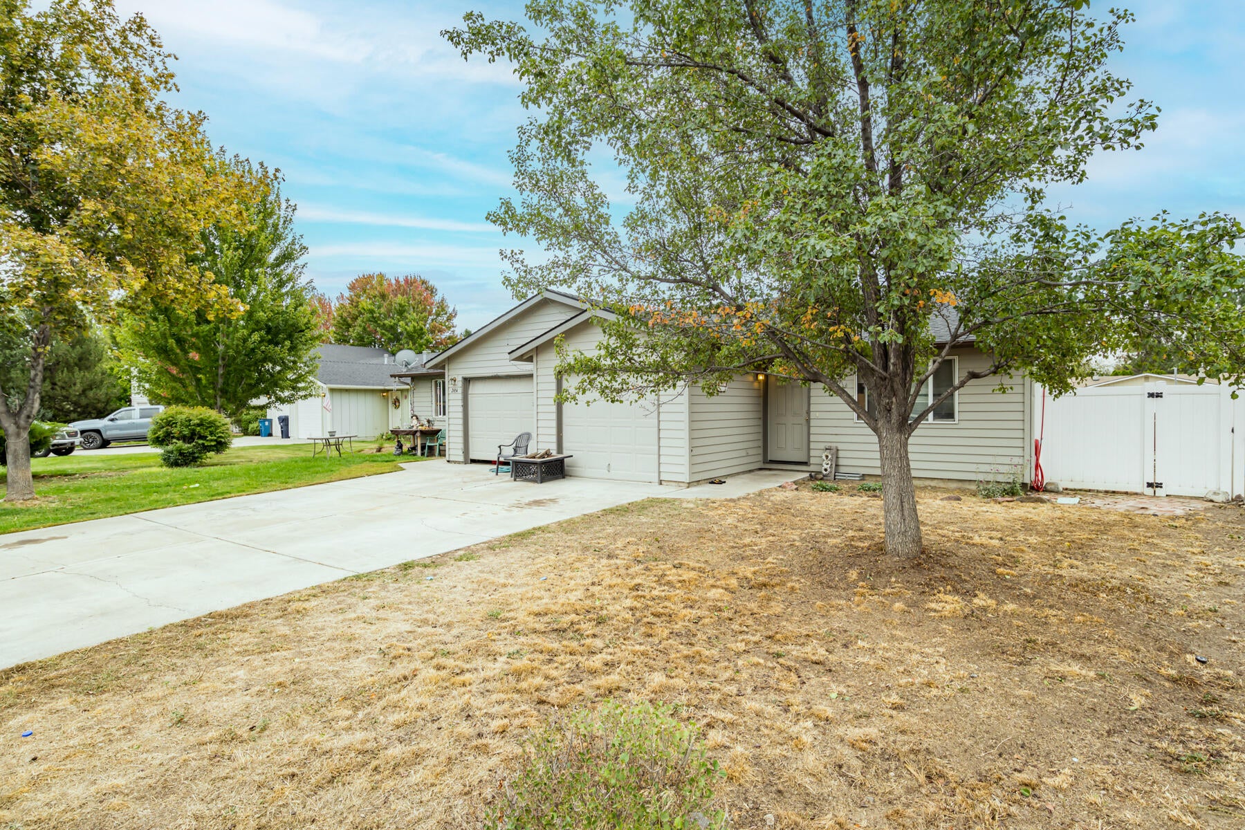 2454 SW Wickiup Court