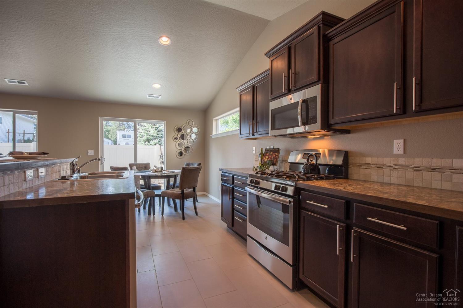 Maple Meadows - Residential