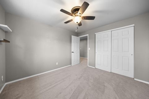 Tiny photo for 2021 SW 37th Street, Redmond, OR 97756 (MLS # 220216667)