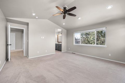 Tiny photo for 2021 SW 37th Street, Redmond, OR 97756 (MLS # 220216667)