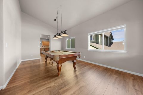 Tiny photo for 2021 SW 37th Street, Redmond, OR 97756 (MLS # 220216667)