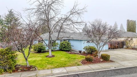 Tiny photo for 125 Meadow View Drive, Phoenix, OR 97535 (MLS # 220212824)
