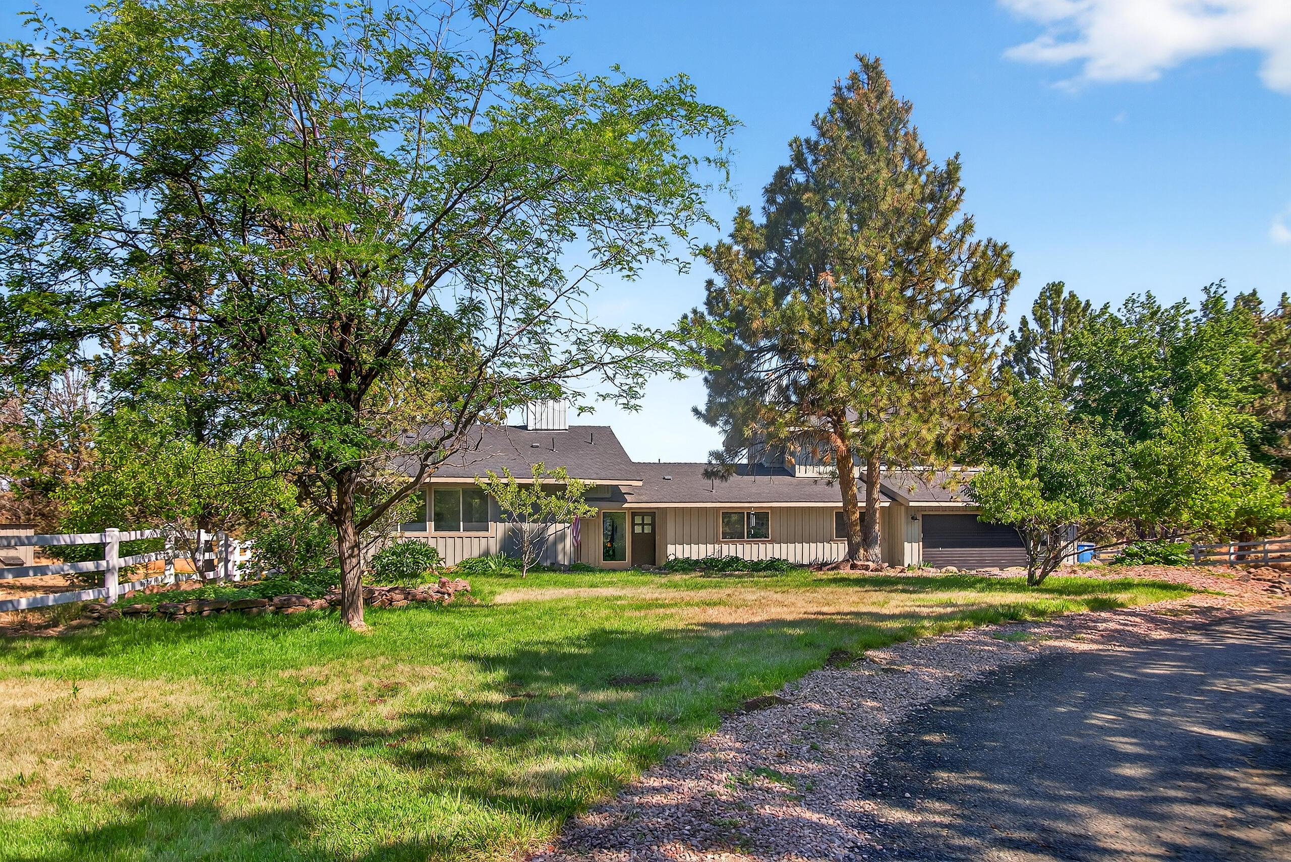 Howells Hilltop - Residential