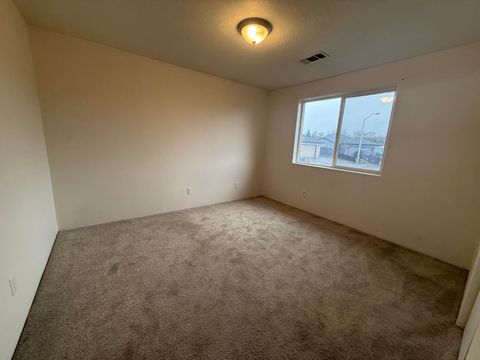Tiny photo for 250 Tierra Circle, Eagle Point, OR 97524 (MLS # 220213111)