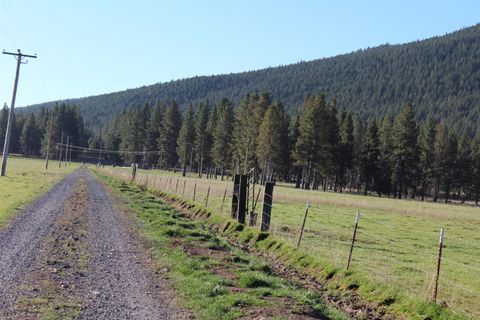 Tiny photo for 10612 Old Fort Rd, Klamath Falls, OR 97601 (MLS # 220216672)
