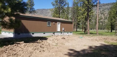 Tiny photo for 10612 Old Fort Rd, Klamath Falls, OR 97601 (MLS # 220216672)