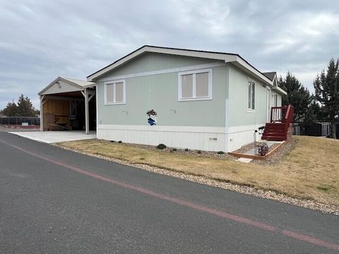 6100 S Highway 97 UNIT 49 Redmond OR 97756