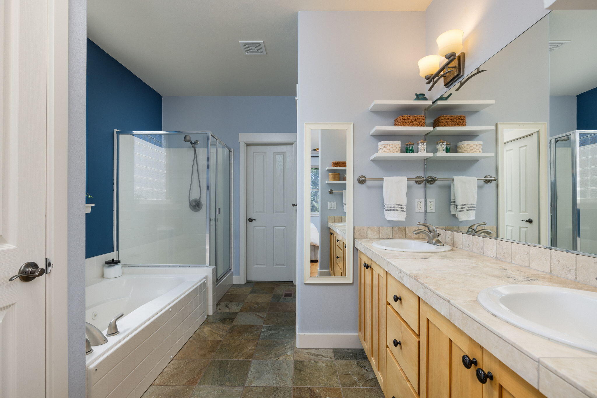 Broken Top - Residential