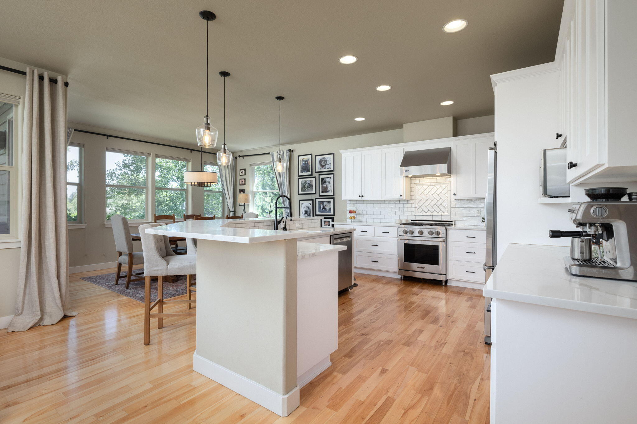 Broken Top - Residential