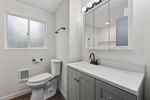 Tiny photo for 51448 Cedar Road, La Pine, OR 97739 (MLS # 220220427)