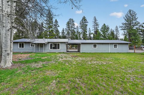 Photo of 51448 Cedar Road, La Pine, OR 97739 (MLS # 220220427)